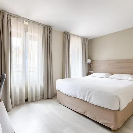 Marmotel Etoile 3* Paris