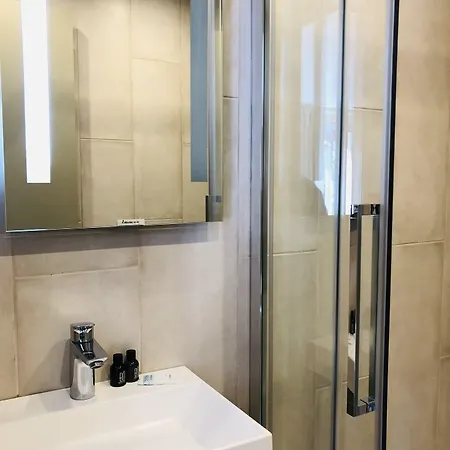 Marmotel Etoile 3* Paris