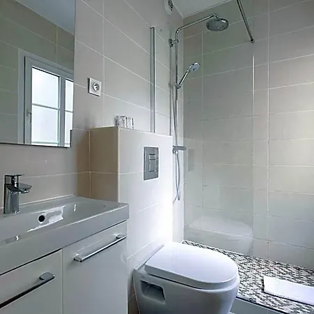 Marmotel Etoile 3* פריז