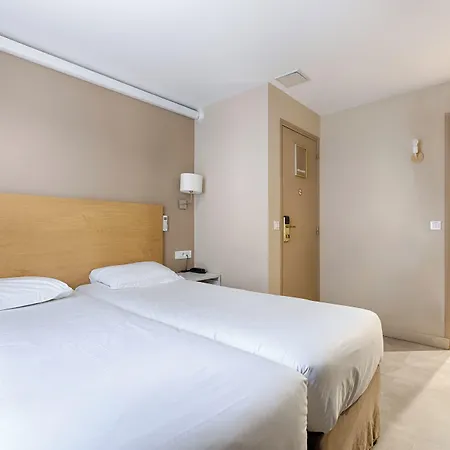 Marmotel Etoile Otel Paris