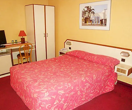 Marmotel Etoile Париж