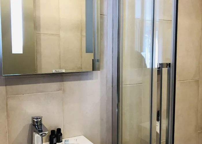 Marmotel Etoile 3* Paris