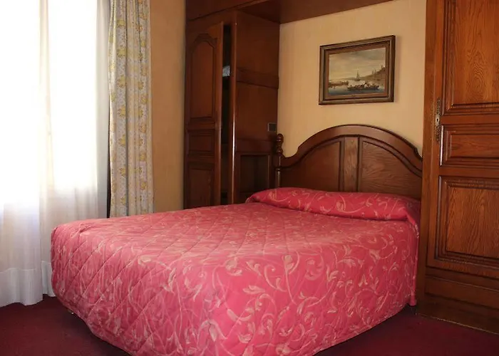 Hotell Marmotel Etoile 3*