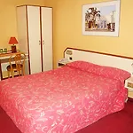 Marmotel Etoile Parigi